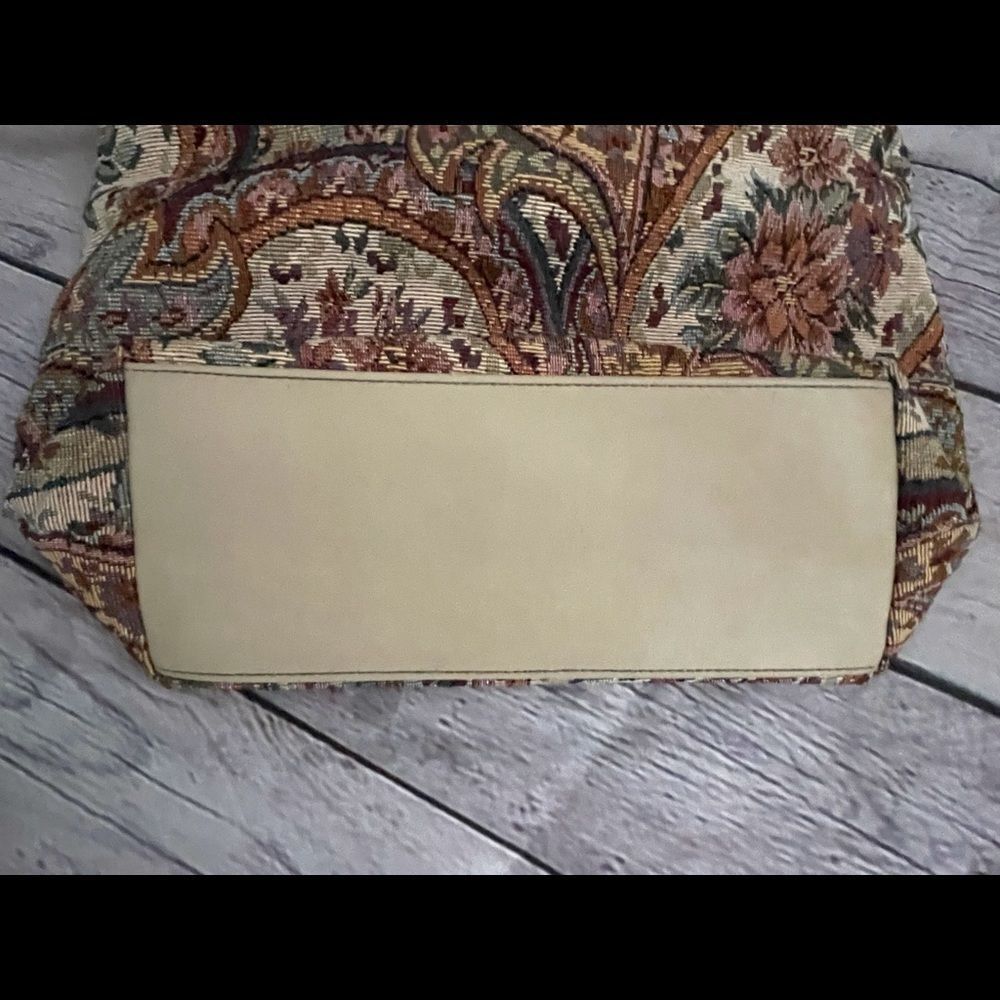 Bueno Floral Stich/ Cancas Bag - Picture 8 of 8